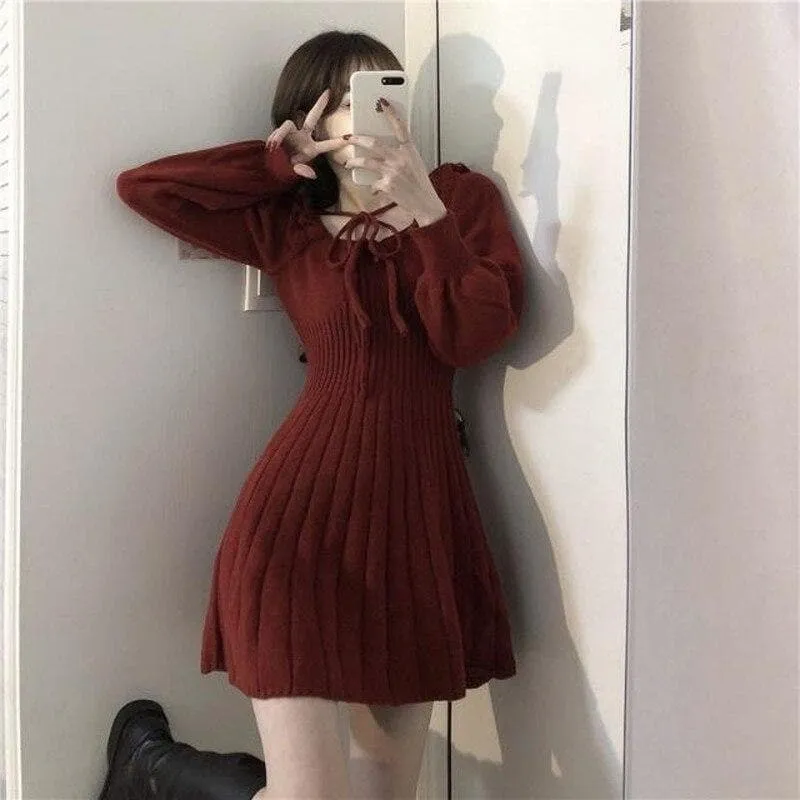 Knit Longsleeved Dress With Puff Sleeves